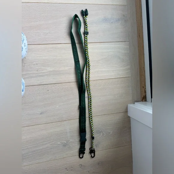 Lacoste Lanyard Set